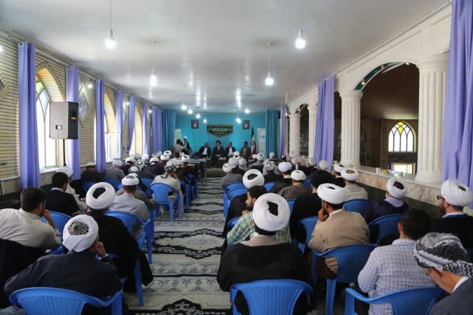 همایش وحدت علمای شیعه و سنی به مناسبت هفته وحدت در سلماس برگزار شد